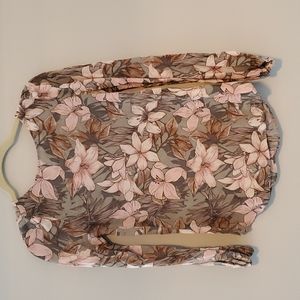 RW&CO FLORAL BLOUSE